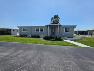 6 Orangewood Dr, Fruitland Park, FL 34731