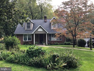 19728 Longmeadow Rd, Hagerstown, MD 21742