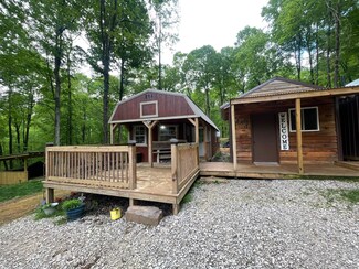 7985 Alamo Rd, Tell City, IN 47586