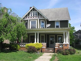 442 Chestnut St, Coshocton, OH 43812
