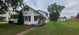 225 N East St, Bradner, OH 43406