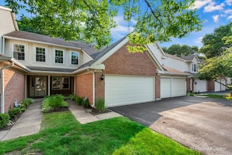 2116 Glasgow Ct Unit 340D, Hanover Park, IL 60133