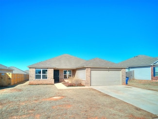 1315 S Grace Dr, Mustang, OK 73064