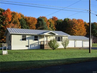 26 Whittemore Rd, Oswego, NY 13126