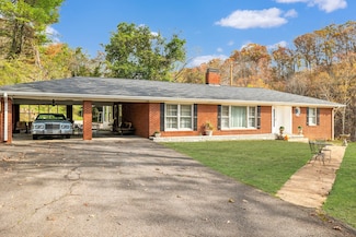 404 Van Hook Dr, Ashland City, TN 37015