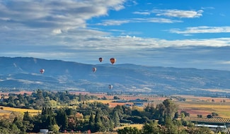 4127 Dry Creek Rd, Napa, CA 94558