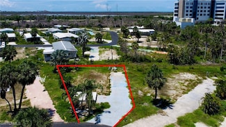 13681 Ovenbird Dr, Fort Myers, FL 33908