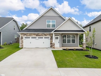 330 River Trace Loop, Simpsonville, SC 29680