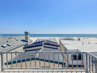 1913 Court St Unit 2, Newport Beach, CA 92663