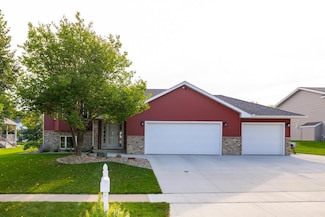 704 15th Ave NW, Kasson, MN 55944