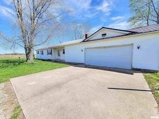 5664 Ginger Rd, Flora, IL 62839