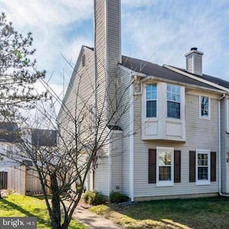 8694 Venoy Ct, Alexandria, VA 22309