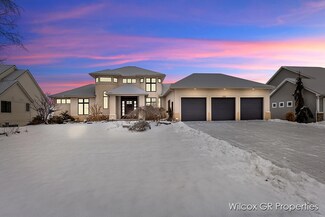 1726 N Bay Dr, Hudsonville, MI 49426