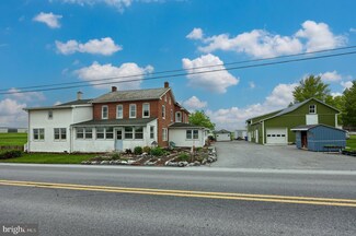 706 N Shirk Rd, New Holland, PA 17557