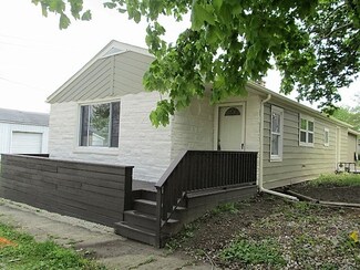 39 N Market St, Andrews, IN 46702
