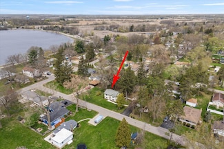W1038 Eau Claire Rd, Genoa City, WI 53128