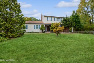 4 Zimm Ln, Jackson, NJ 08527
