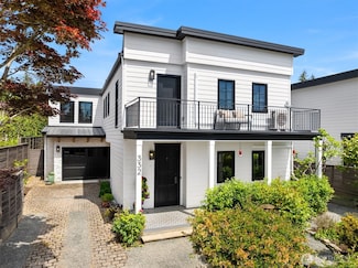 332 6th Ave, Kirkland, WA 98033
