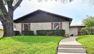 2908 Arcadia Ln, Carrollton, TX 75007