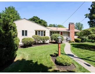 51 Pickman Rd, Beverly, MA 01915