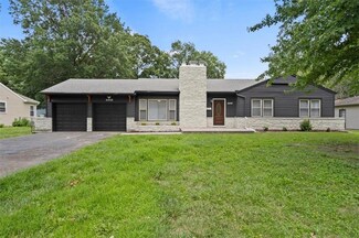 4445 Westridge Rd, Kansas City, MO 64133
