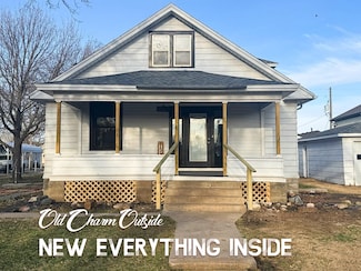 213 3rd St, Claflin, KS 67525