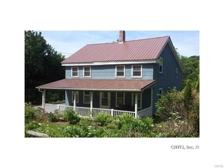 63 North St, Morrisville, NY 13408