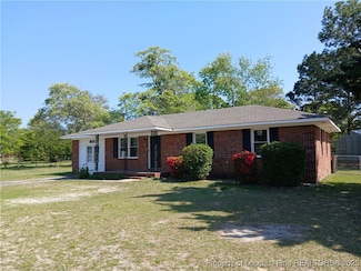 3625 Yorktown Rd, Hope Mills, NC 28348