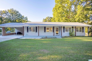 903 Woodlock Ln, Weaver, AL 36277