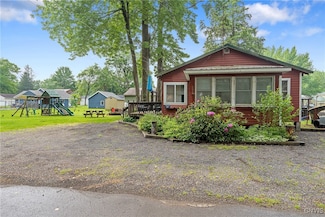 412 21st Ave, Sylvan Beach, NY 13157