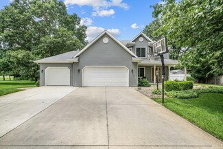 10967 Kayla Ct, Osceola, IN 46561