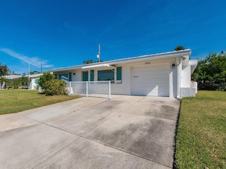 9157 140th Way, Seminole, FL 33776