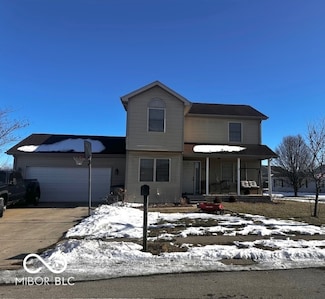 4651 Maplelawn Dr, Columbus, IN 47203
