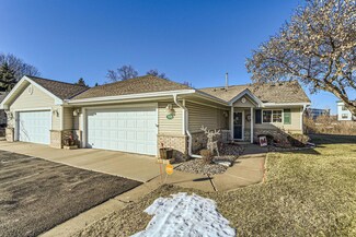 769 Sterling Ct, Saint Paul, MN 55115