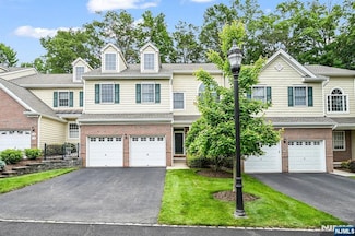 8 Pine Lake Terrace Unit T008, Westwood, NJ 07675