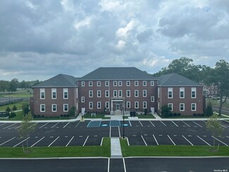 300 Carleton Ave Unit 7213, Central Islip, NY 11722
