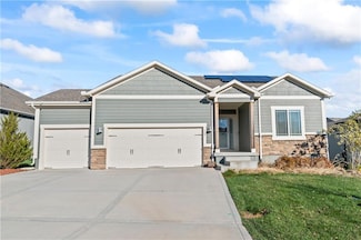 117 SE Griffin St, Blue Springs, MO 64064