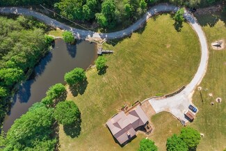 270 Graves Ln, McMinnville, TN 37110
