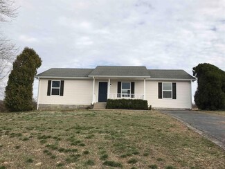 5208 Drake Rd, Cedar Hill, TN 37032