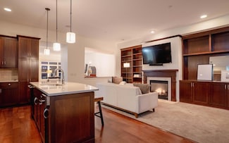 714 Linden St Unit 714, Saint Paul, MN 55118