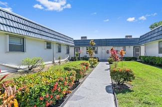 48 Waterford B Unit 480, Delray Beach, FL 33446