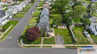 68 Seymour Ave, Edison, NJ 08817