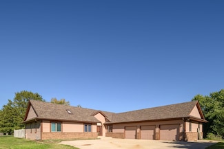 N57W35648 Misty Terrace, Oconomowoc, WI 53066
