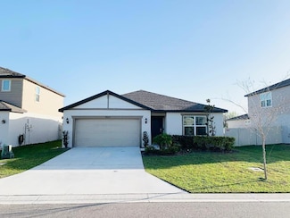 5664 Keaton Springs Dr, Lakeland, FL 33811