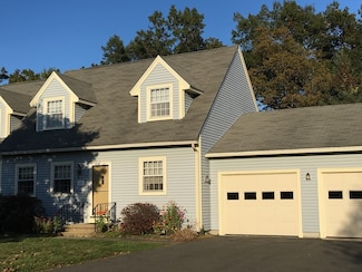 17 Duncan Dr Unit 17B, South Deerfield, MA 01373