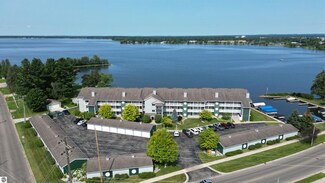 650 S Lake St Unit 25, Cadillac, MI 49601
