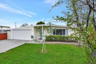 953 White Dr, Santa Clara, CA 95051