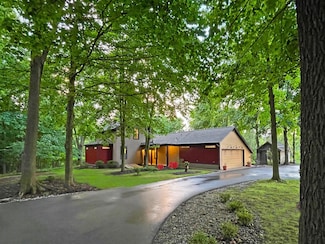 5525 Red Fox Run, Ann Arbor, MI 48105
