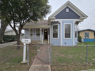 210 Sharer St, San Antonio, TX 78208