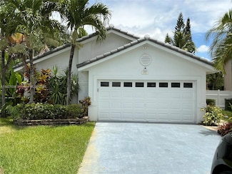 651 SW 176th Ave, Pembroke Pines, FL 33029